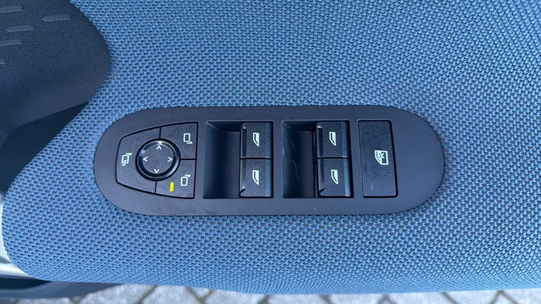 MINI Aceman 160kW SE Classic 54kWh 5dr Auto Electric Hatchback